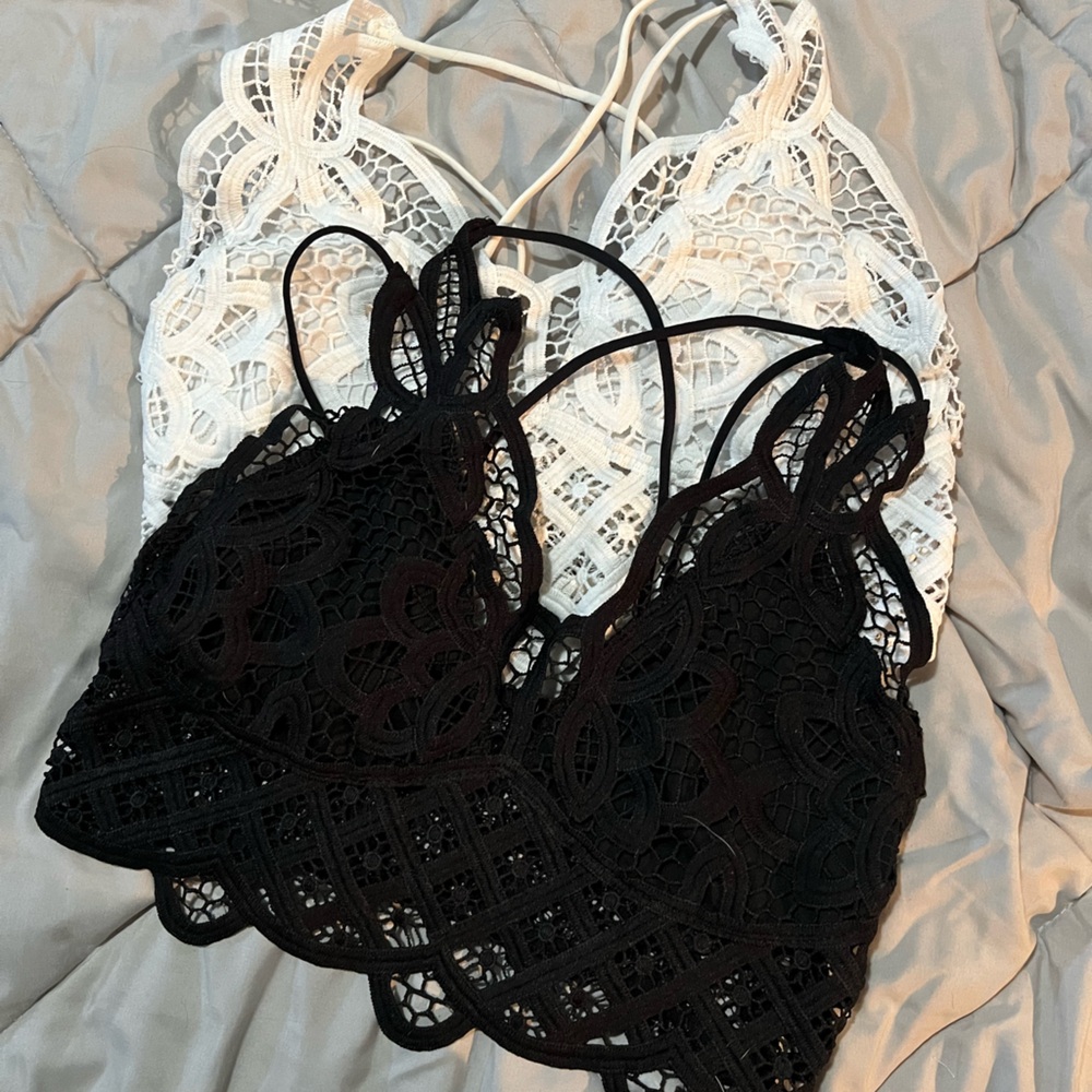 Elegant Lace Bralette Set - Black & White
